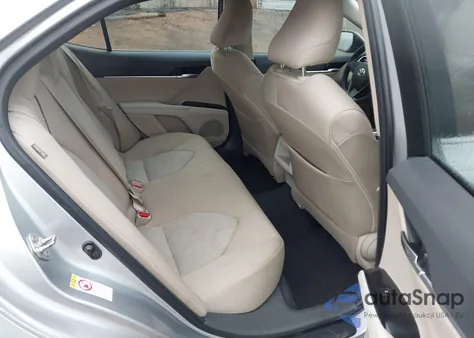 2018 Toyota Camry Le из США, поврежденный, VIN 4T1B11HK2JU038739